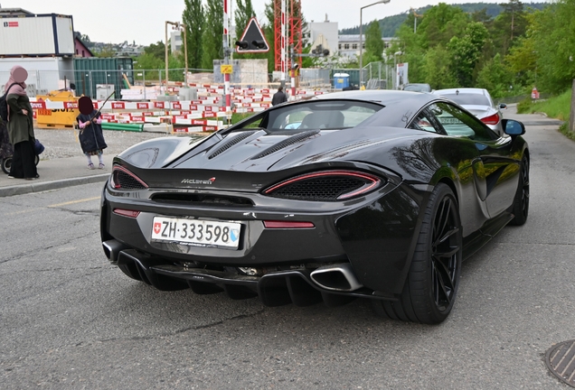 McLaren 570S