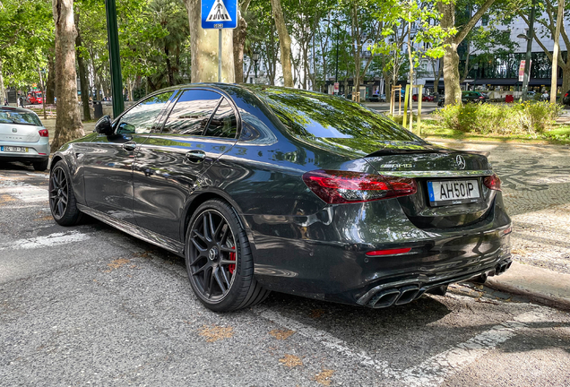 Mercedes-AMG E 63 S W213 2021