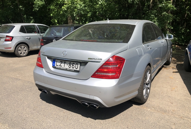 Mercedes-Benz S 63 AMG W221 2010