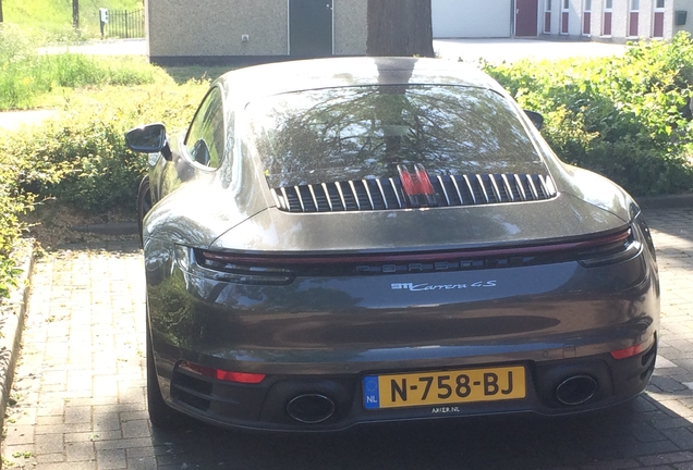 Porsche 992 Carrera 4S