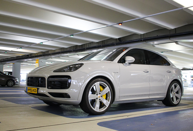 Porsche Cayenne Coupé Turbo S E-Hybrid