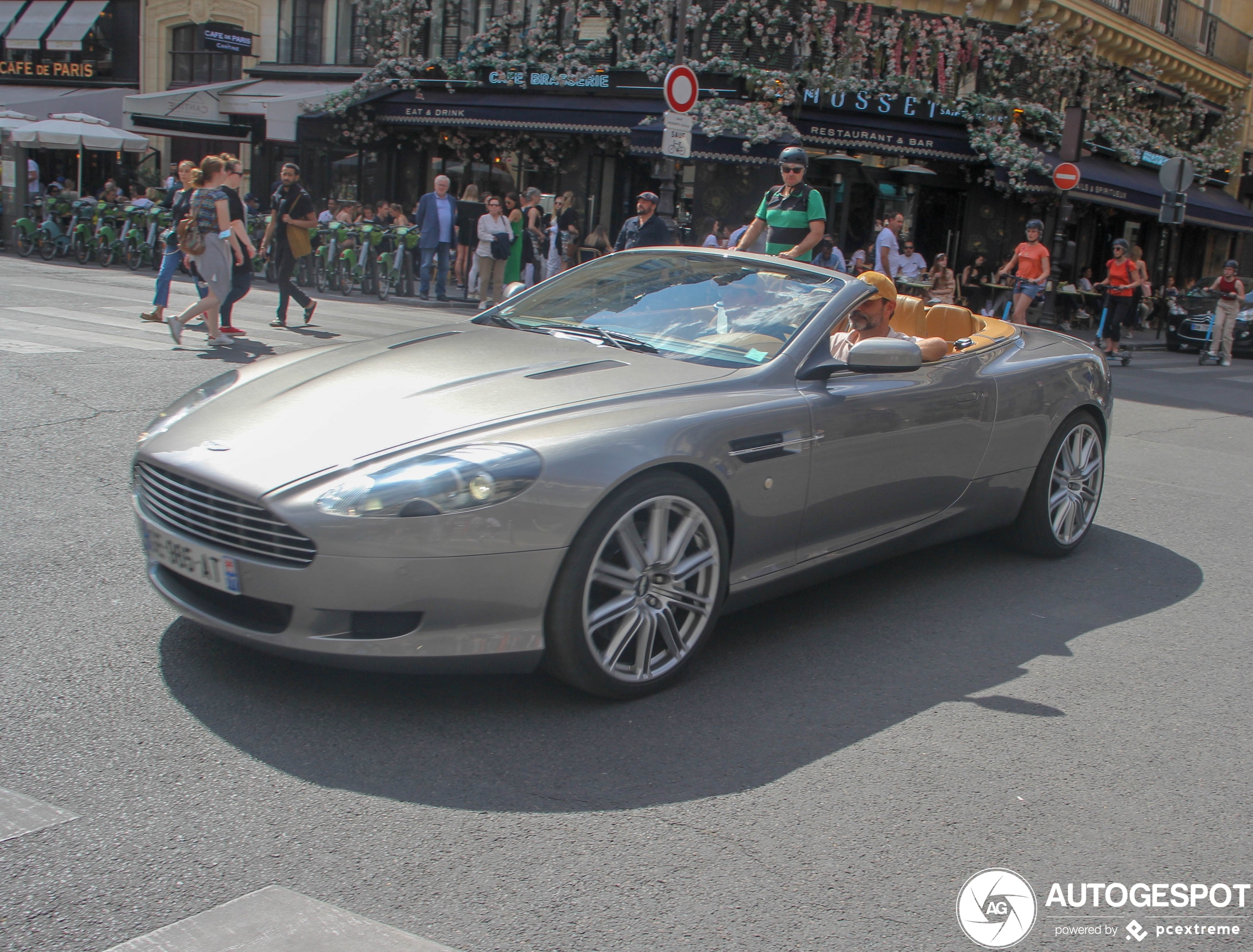 Aston Martin DB9 Volante