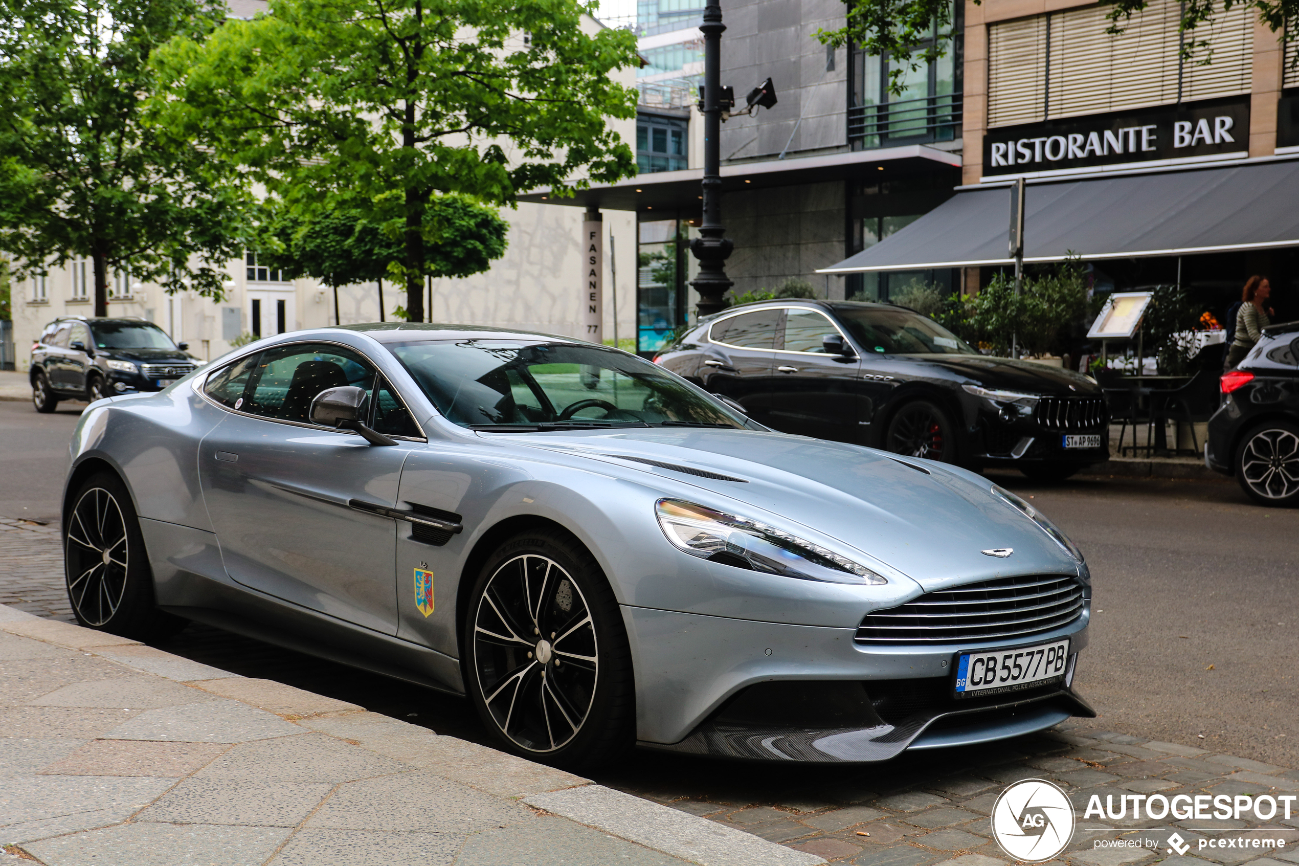 Aston Martin Vanquish 2013