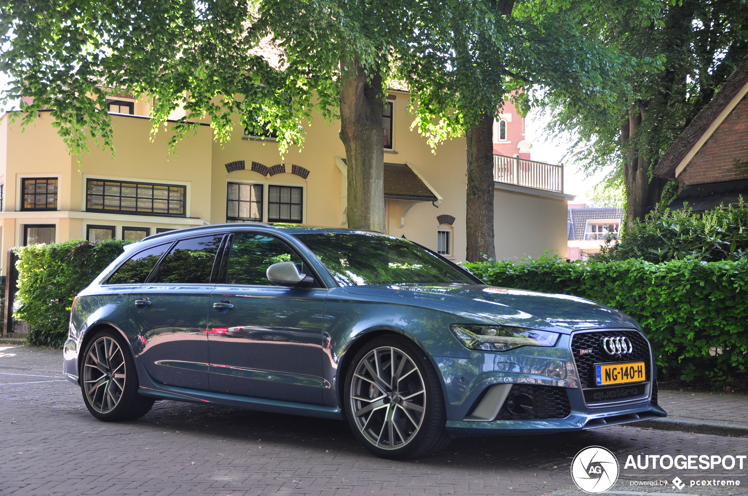 Audi RS6 Avant C7 2015