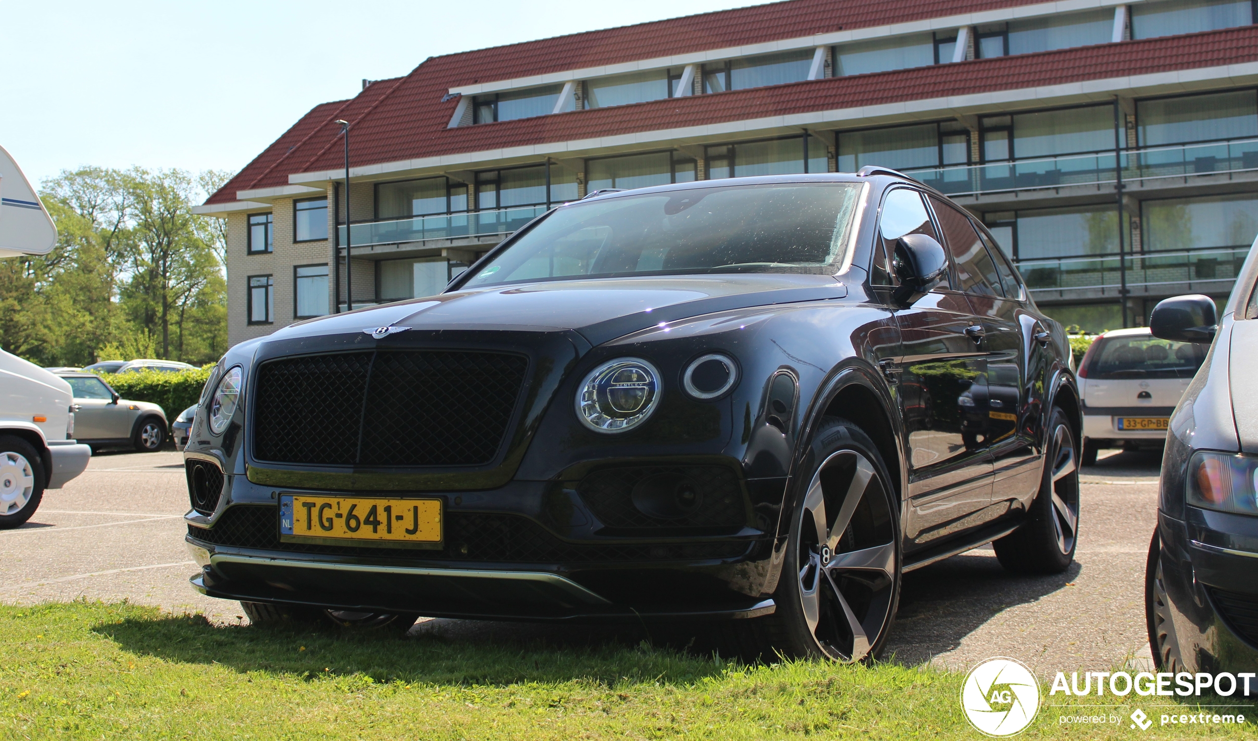 Bentley Bentayga V8