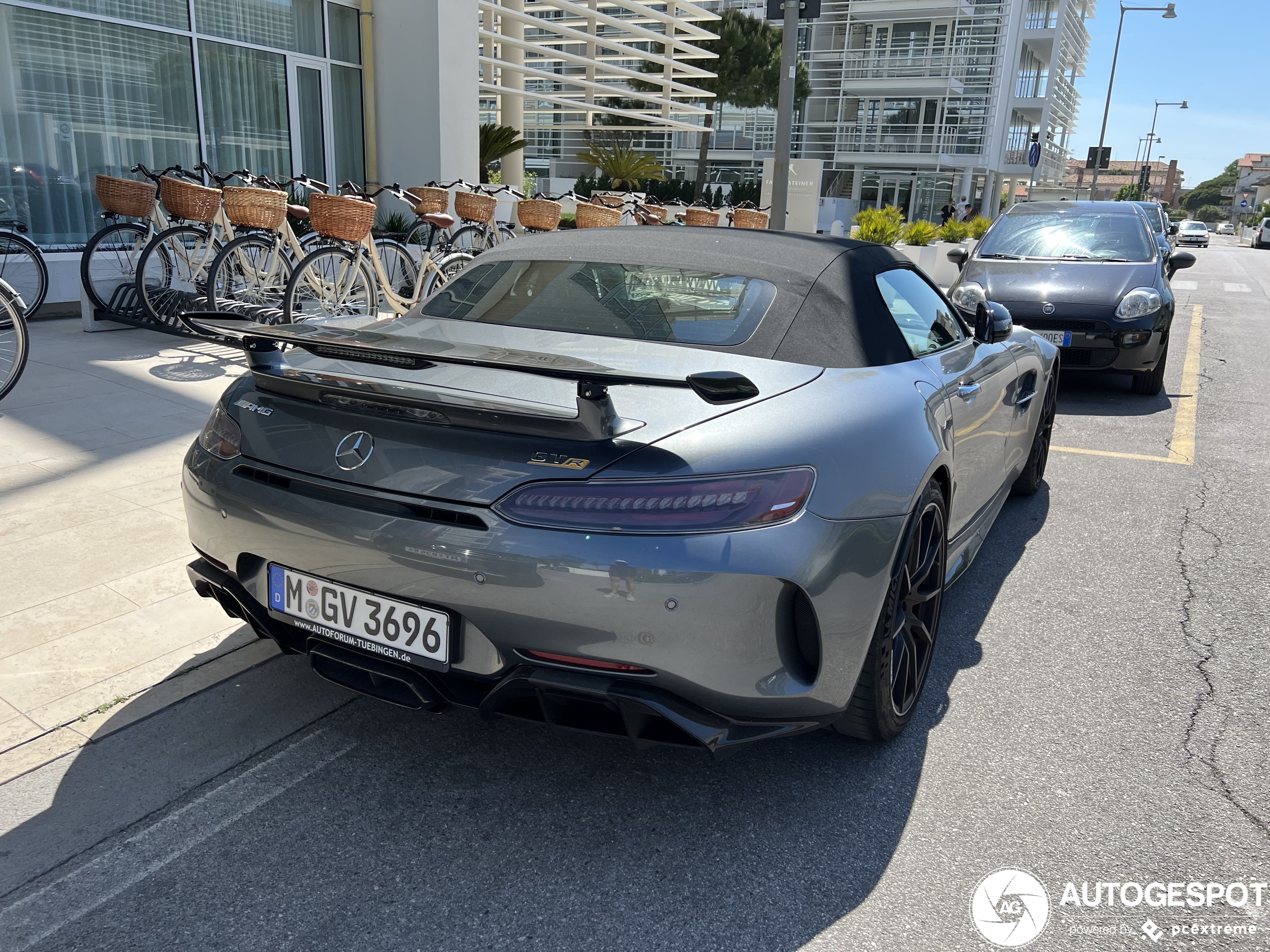 Mercedes-AMG GT R Roadster R190