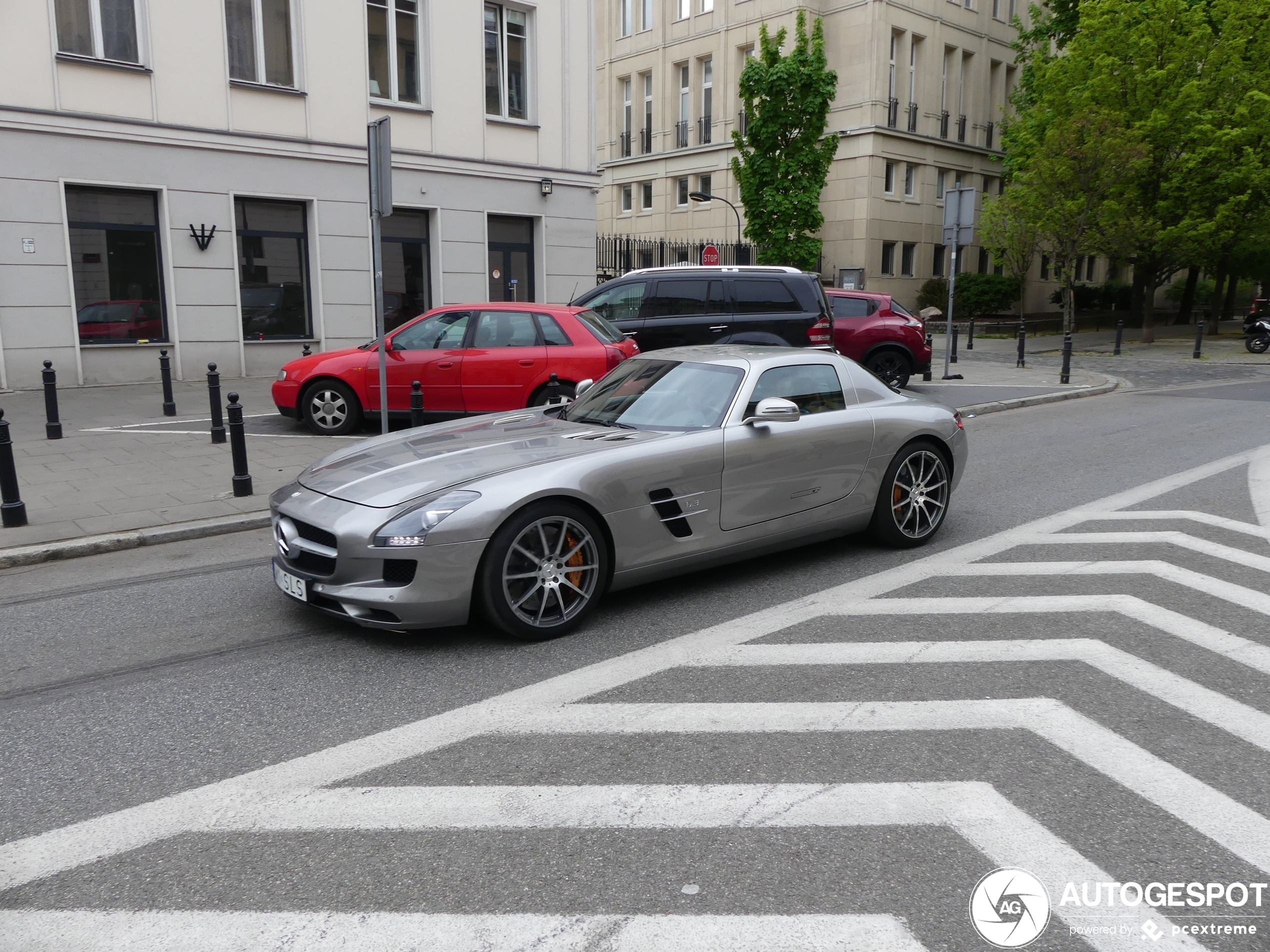 Mercedes-Benz SLS AMG