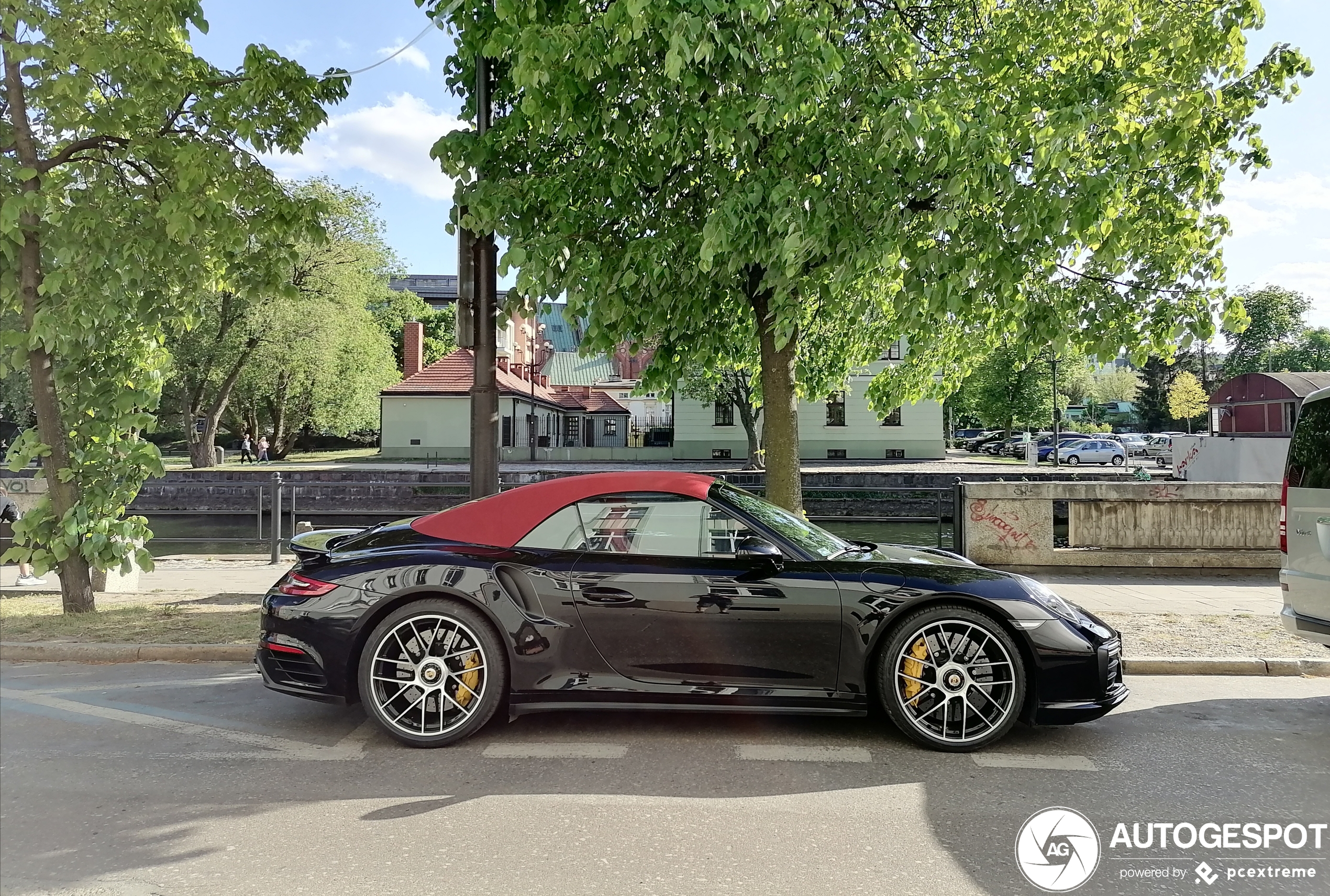 Porsche 991 Turbo S Cabriolet MkII