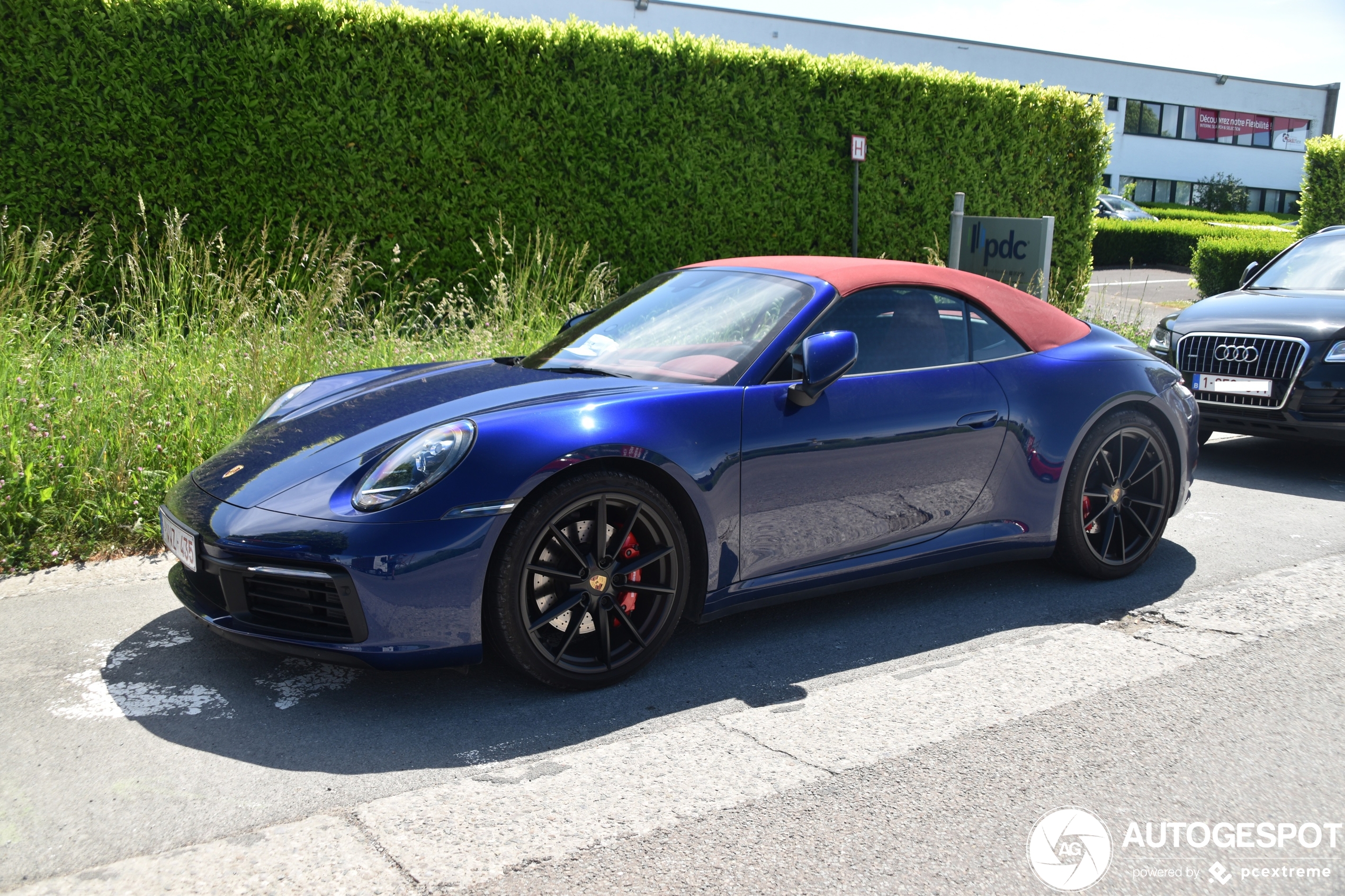 Porsche 992 Carrera 4S Cabriolet