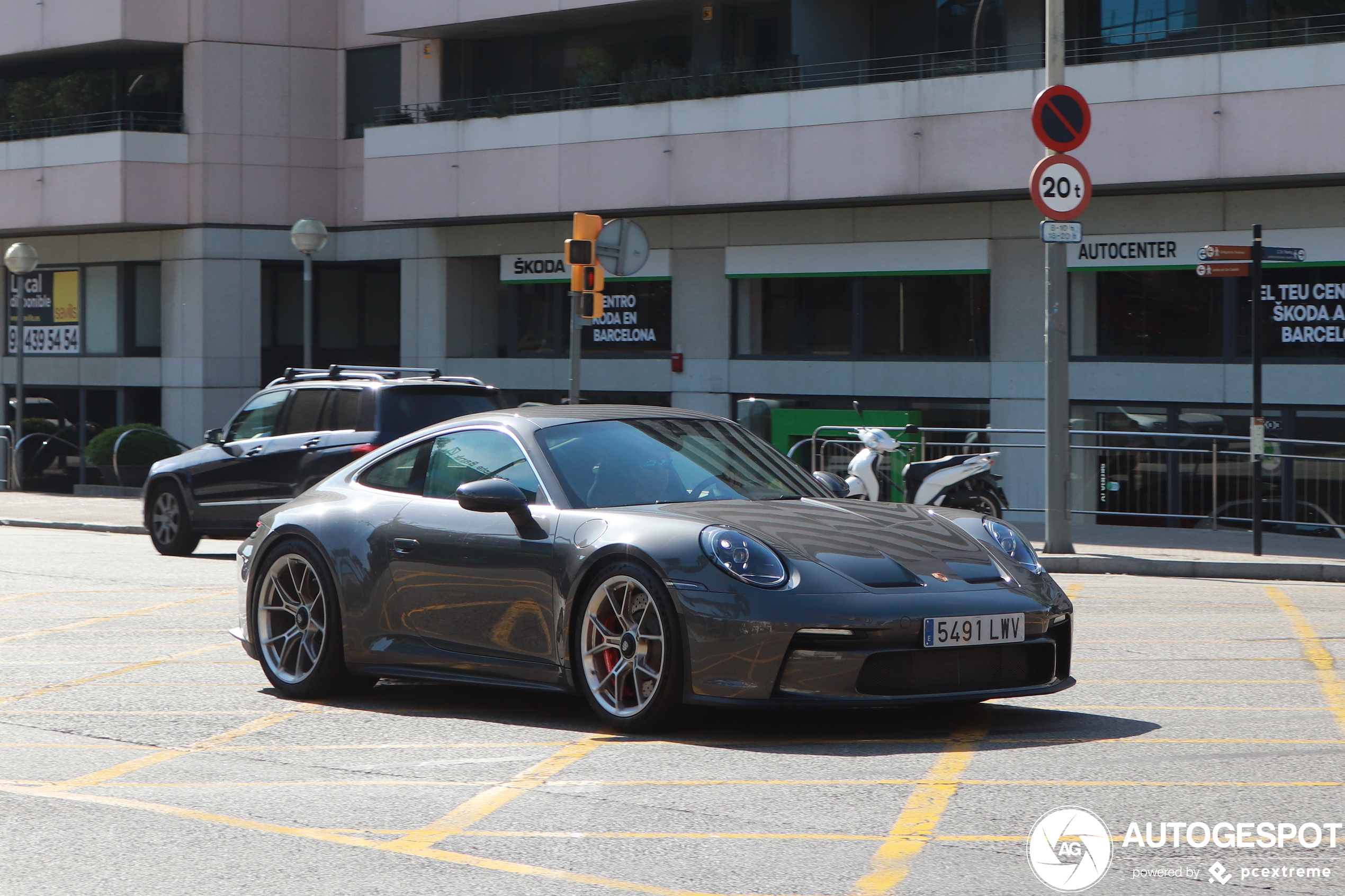 Porsche 992 GT3 Touring