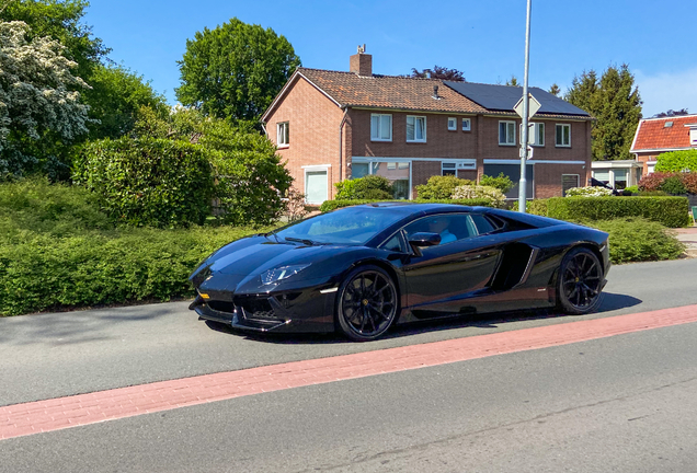 Lamborghini Aventador LP700-4 Roadster