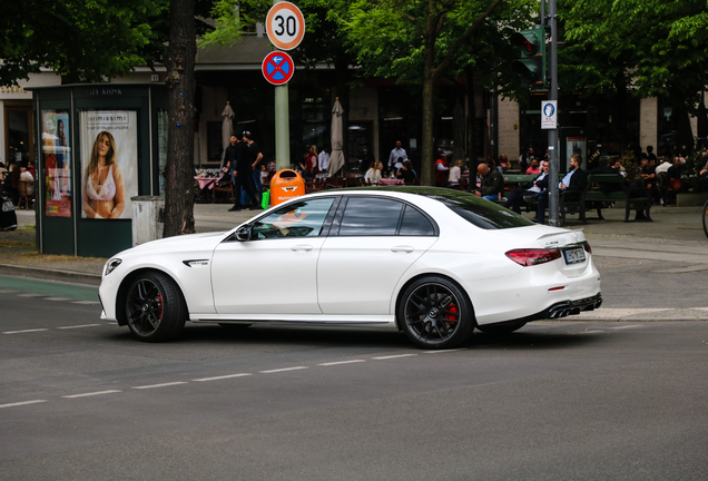 Mercedes-AMG E 63 S W213 2021