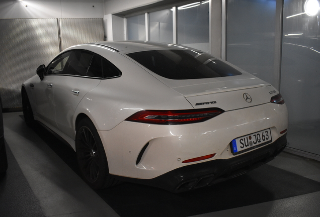 Mercedes-AMG GT 63 X290