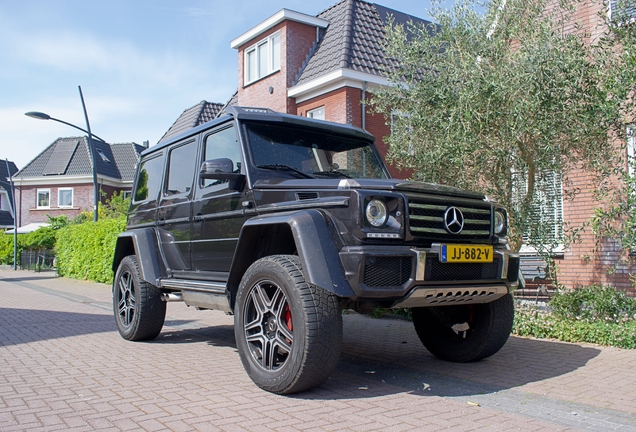 Mercedes-Benz G 500 4X4²