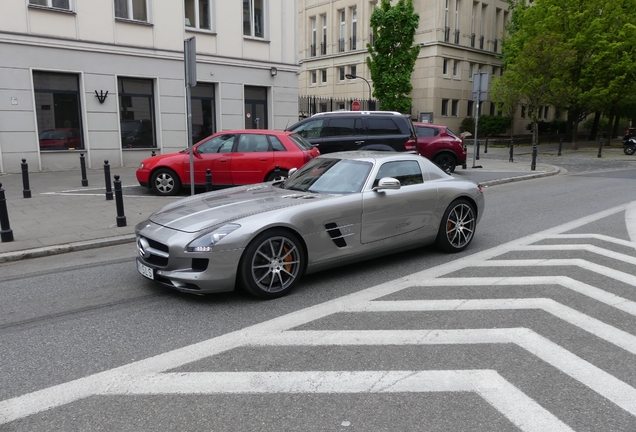 Mercedes-Benz SLS AMG