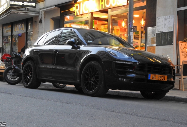 Porsche 95B Macan GTS