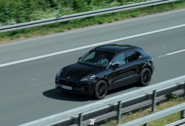 Porsche 95B Macan GTS MkII