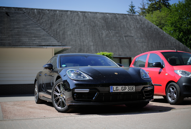 Porsche 971 Panamera Turbo S E-Hybrid