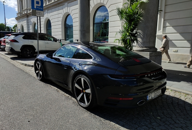 Porsche 992 Carrera 4S