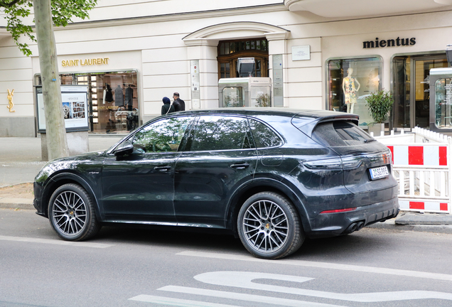 Porsche Cayenne Turbo S E-Hybrid