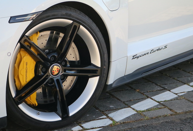 Porsche Taycan Turbo S