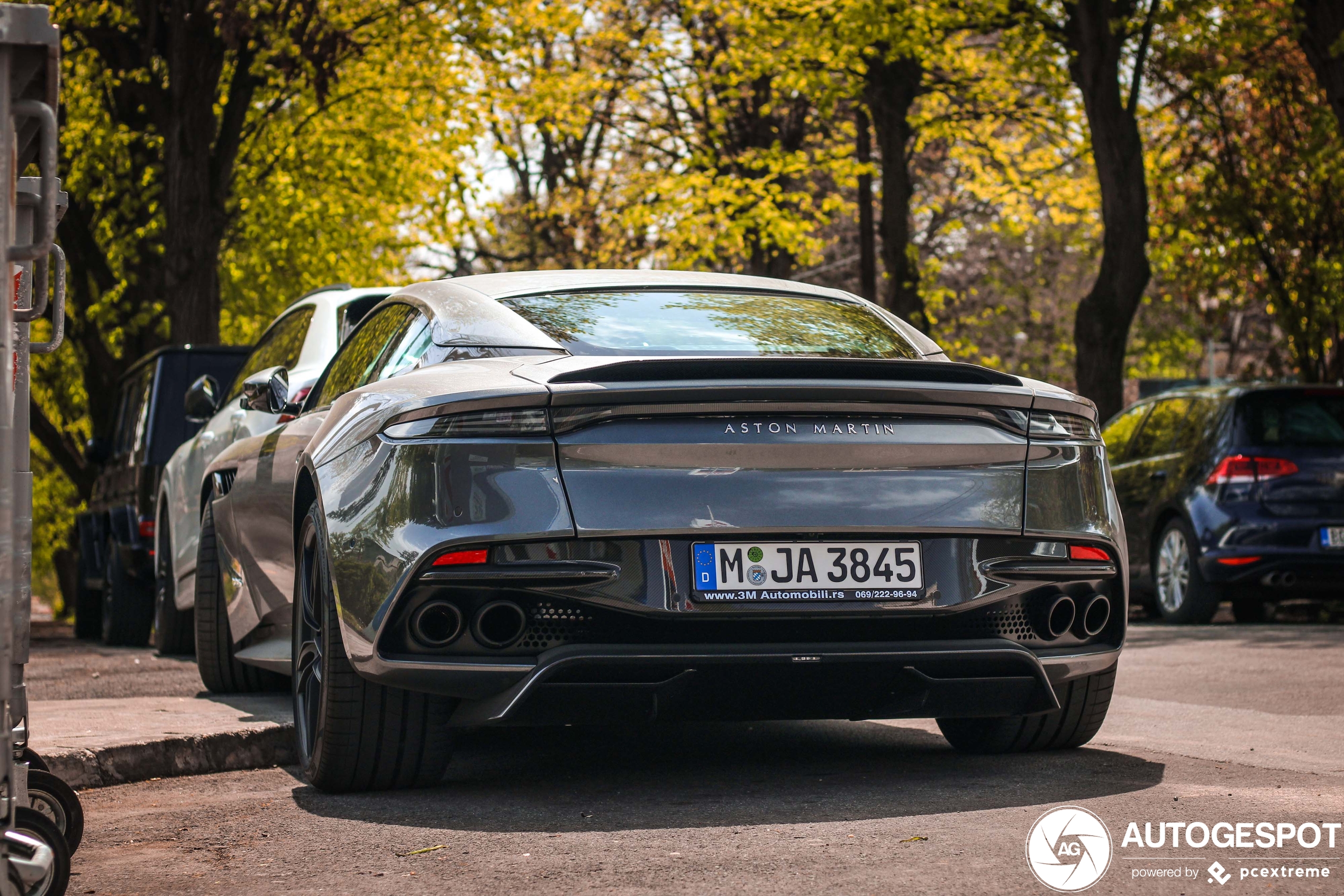 Aston Martin DBS Superleggera