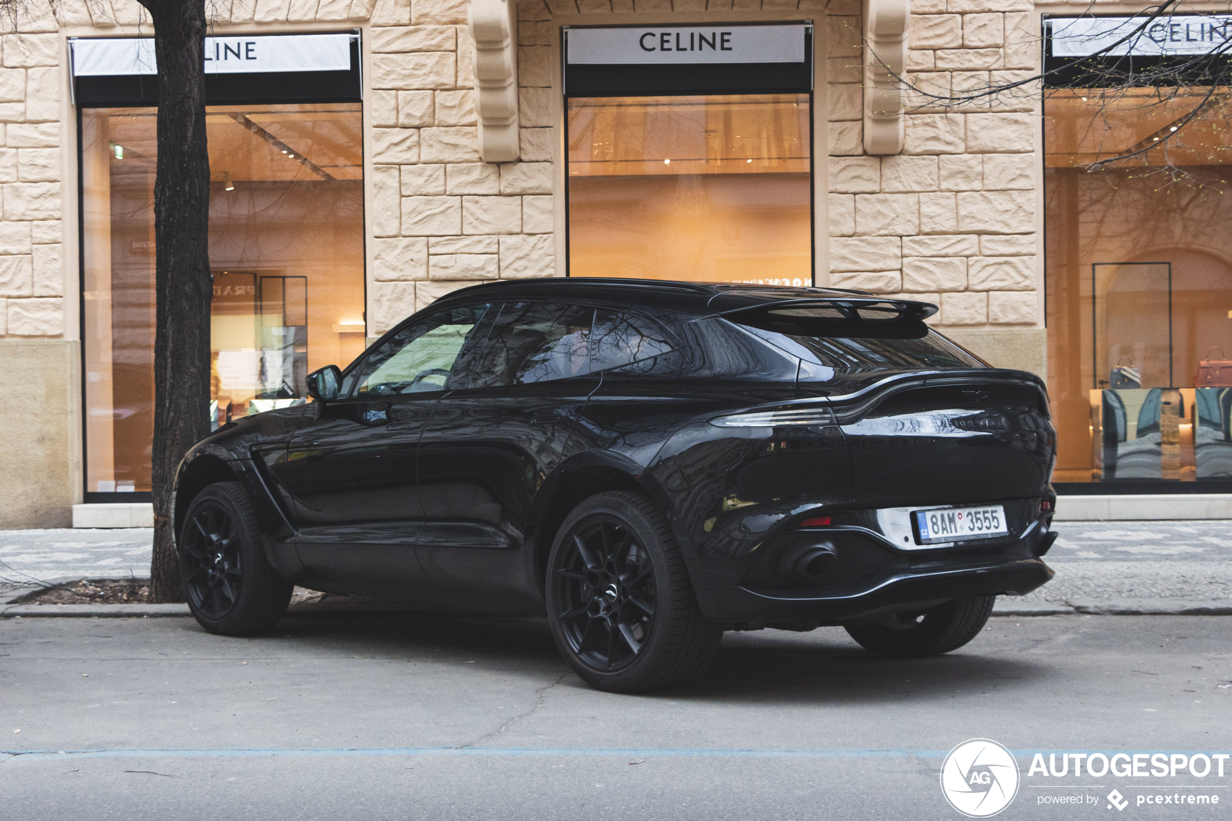 Aston Martin DBX