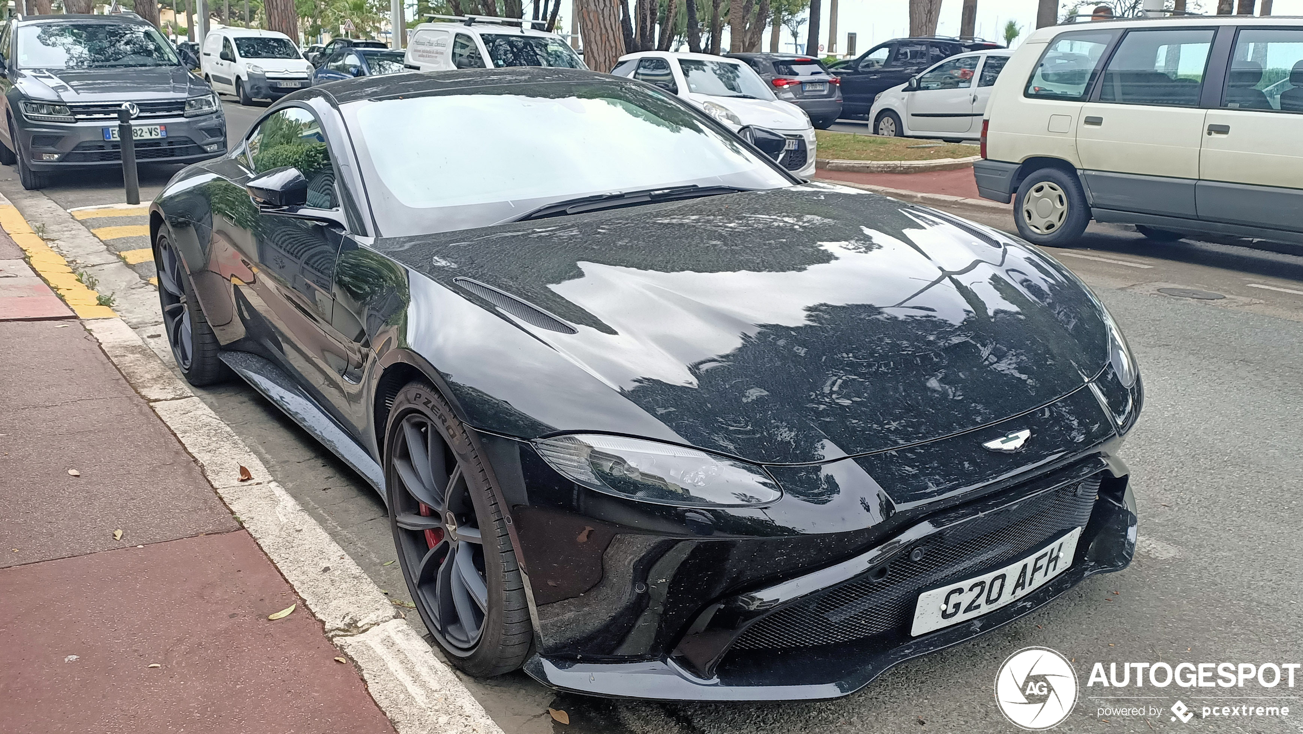 Aston Martin V8 Vantage 2018