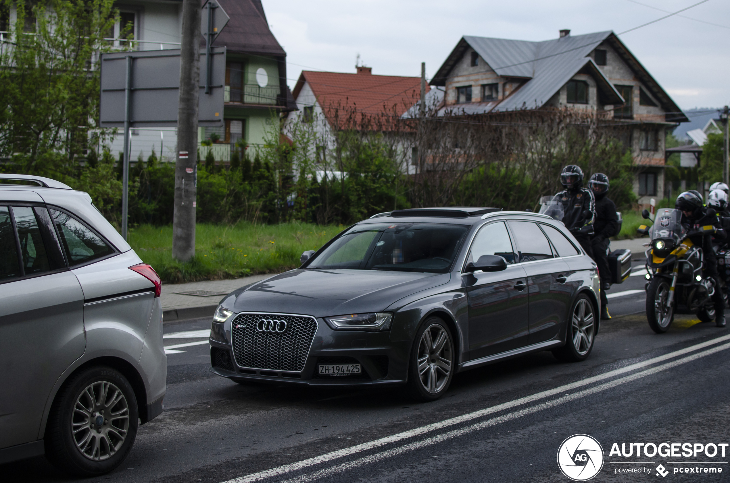 Audi RS4 Avant B8