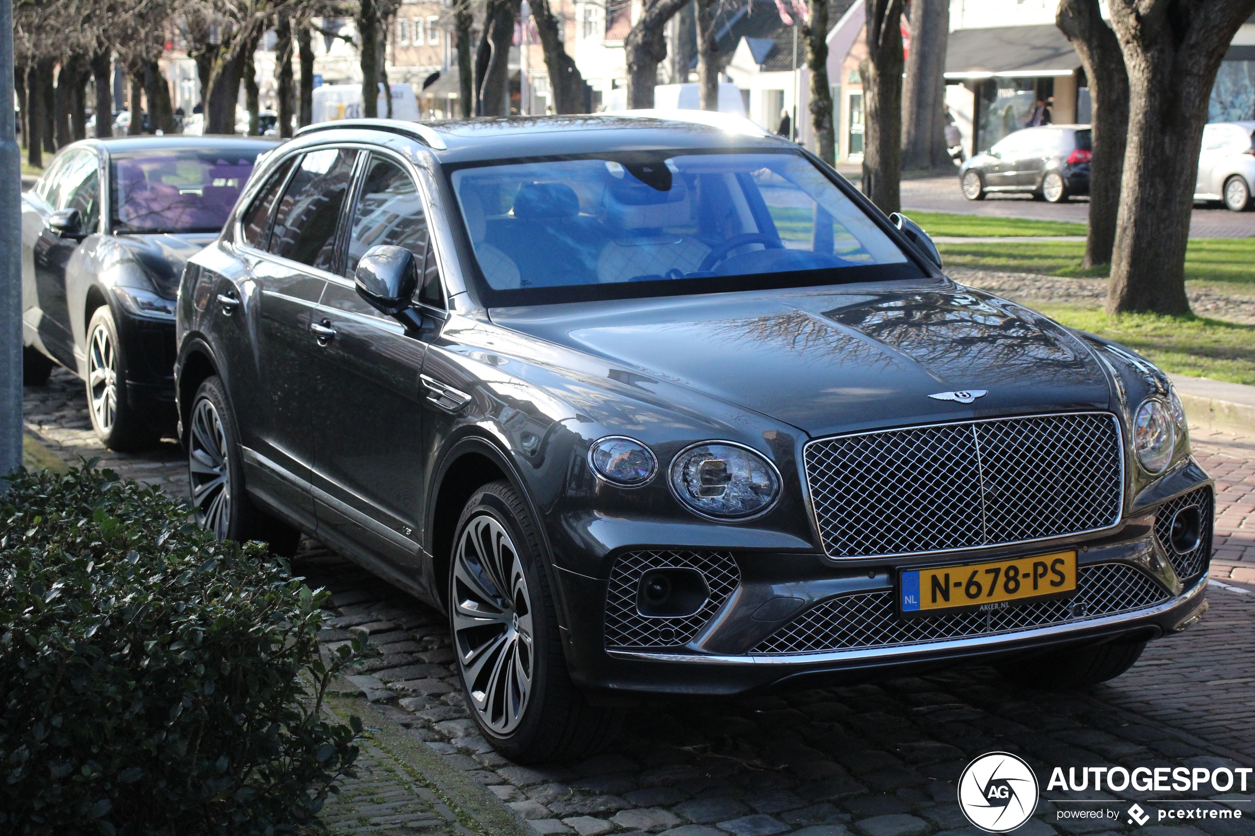 Bentley Bentayga V8 2021