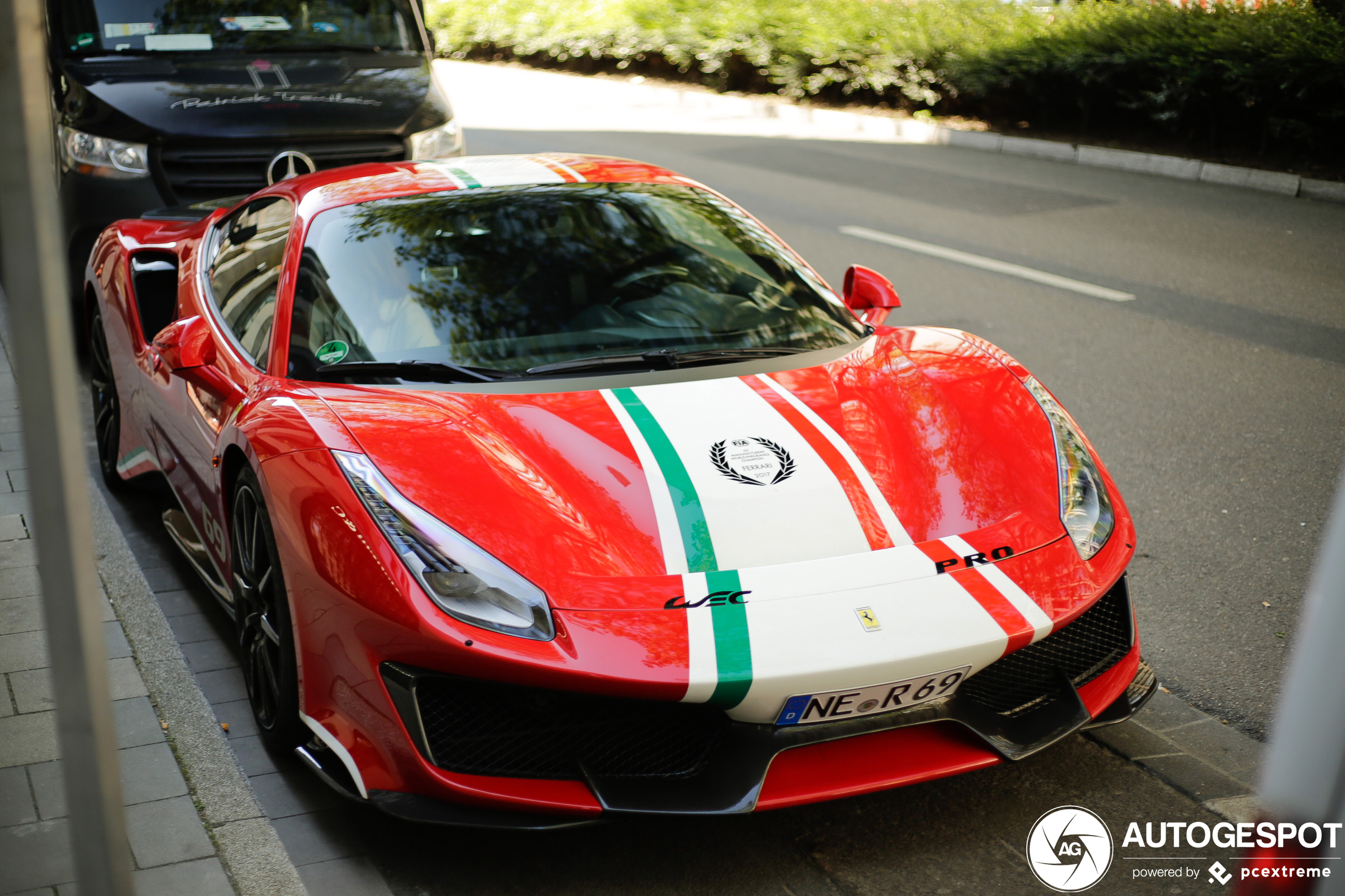 Ferrari 488 Pista Piloti