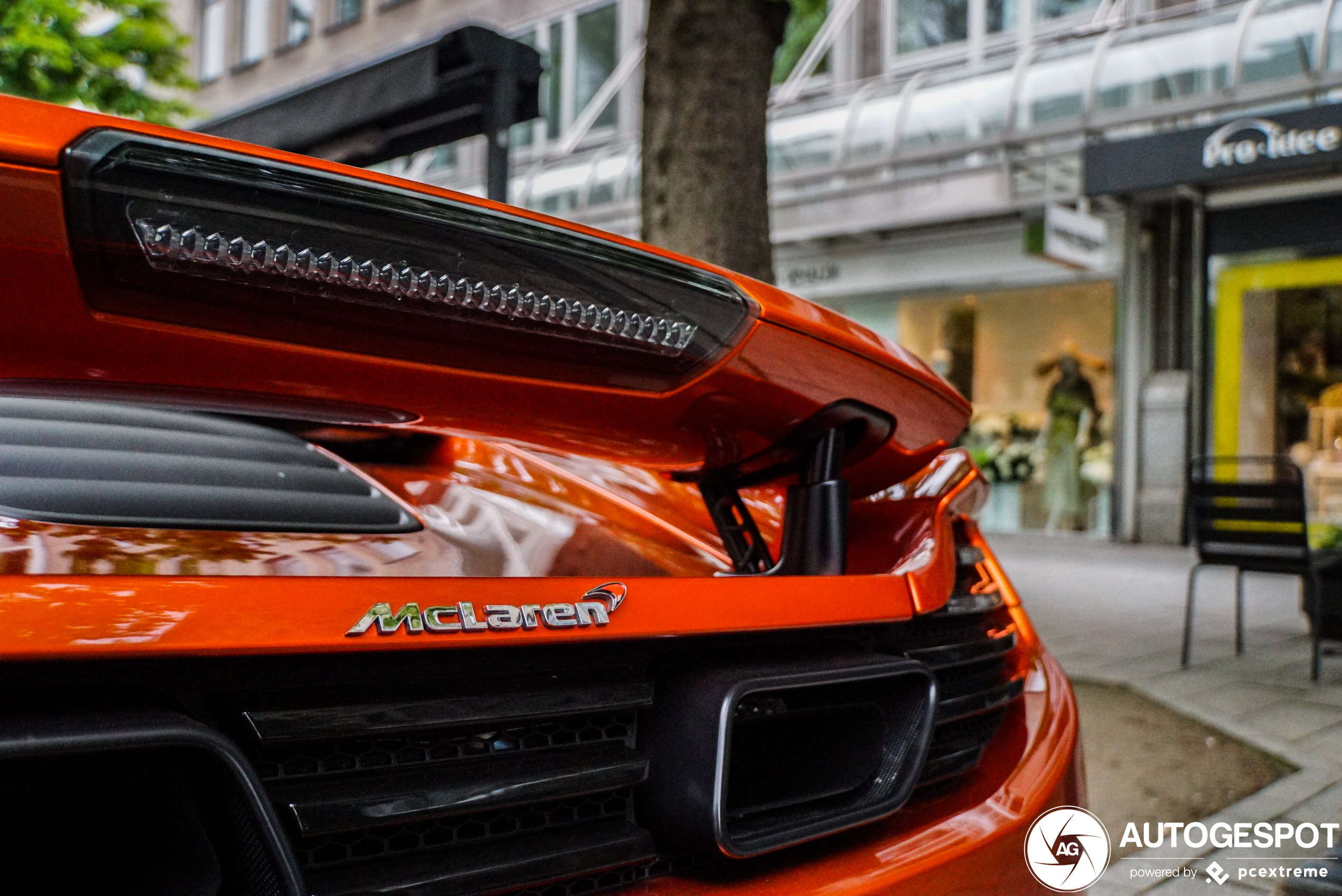 McLaren 12C