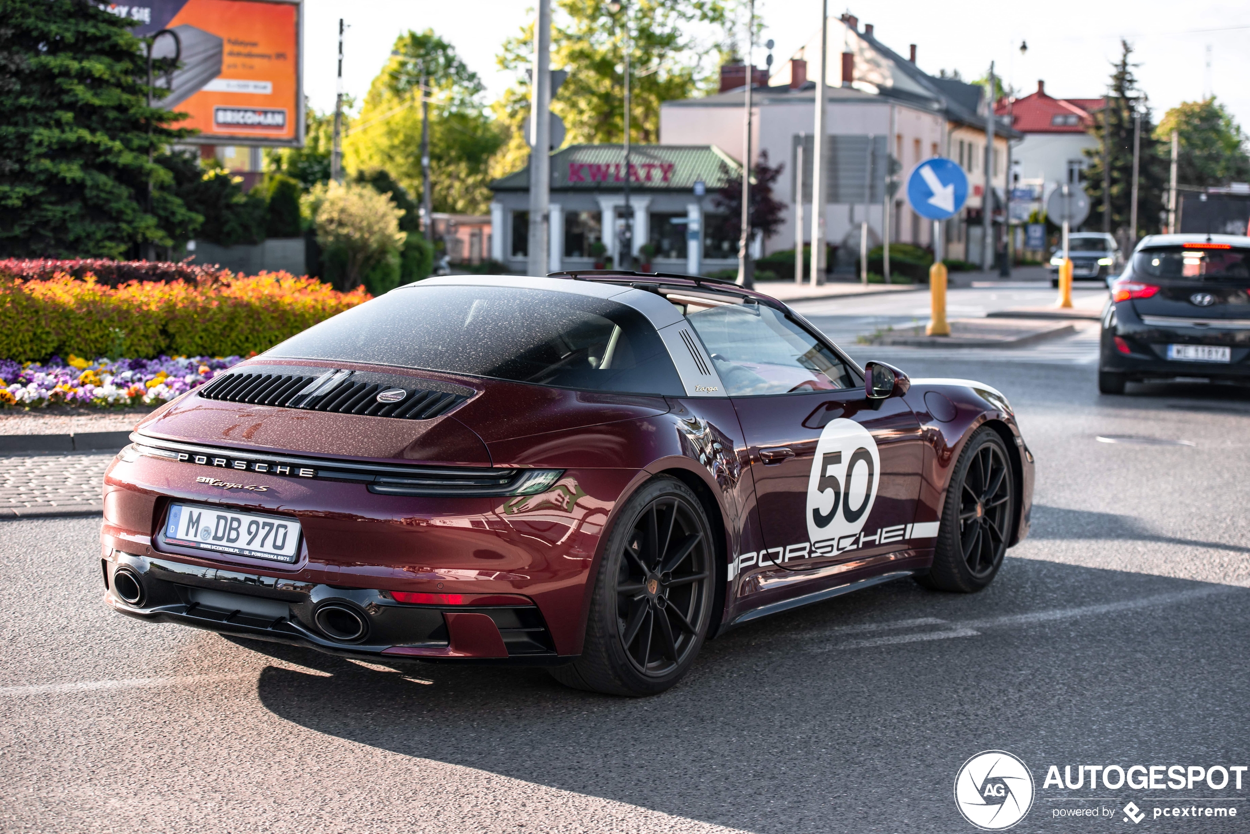 Porsche 992 Targa 4S Heritage Design Edition