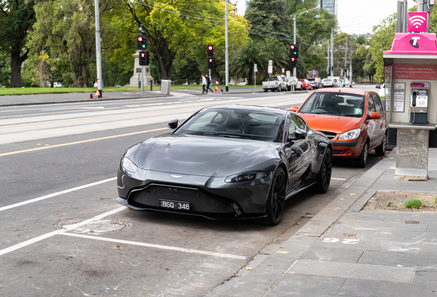 Aston Martin V8 Vantage 2018