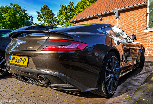 Aston Martin Vanquish 2013