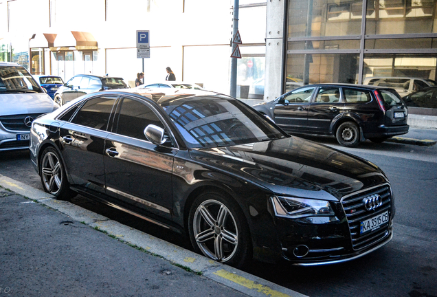 Audi S8 D4