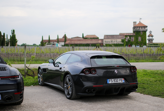 Ferrari GTC4Lusso