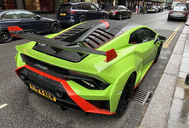 Lamborghini Huracán LP640-2 STO