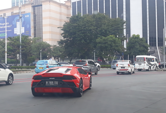 Lamborghini Huracán LP640-4 EVO