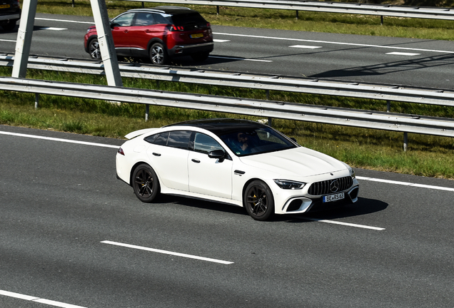 Mercedes-AMG GT 63 S X290