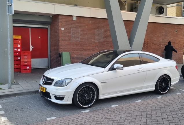 Mercedes-Benz C 63 AMG Coupé