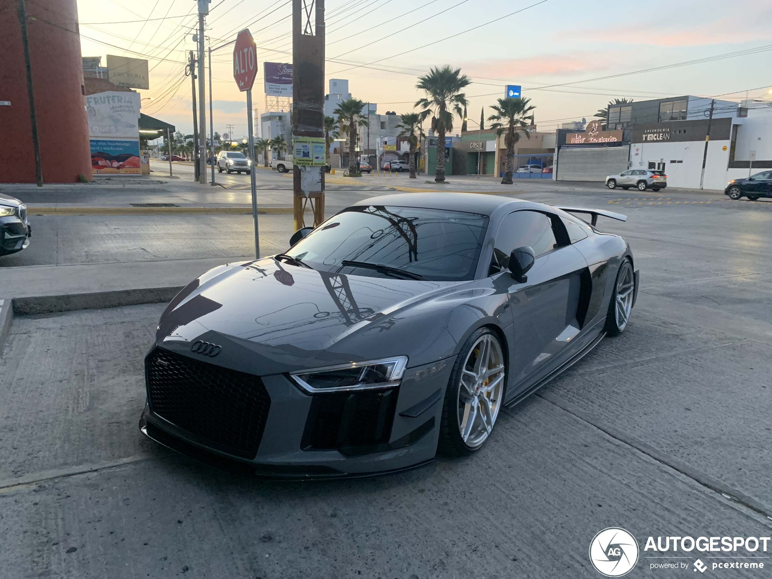 Audi R8 V10 Plus 2015