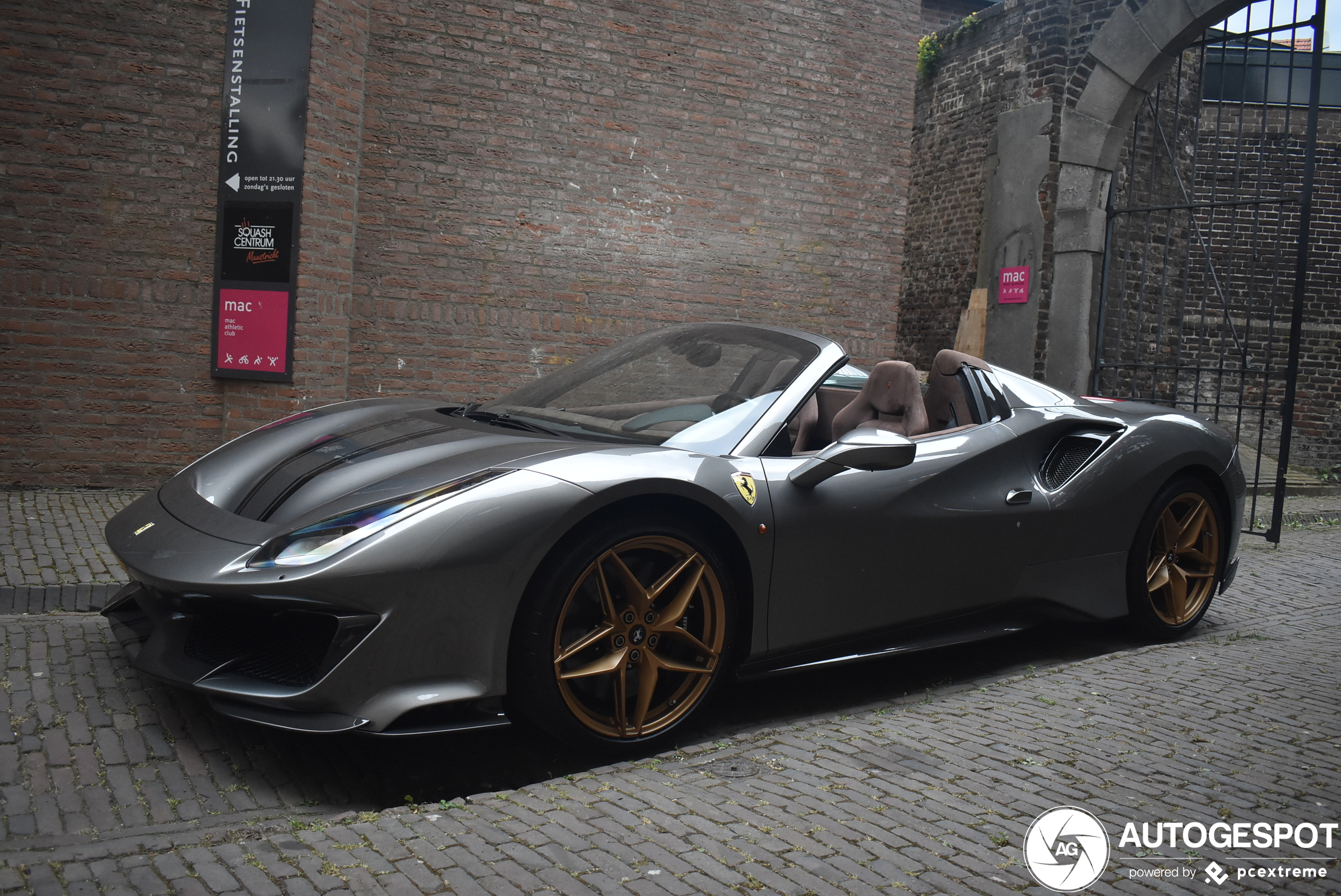 Ferrari 488 Pista Spider