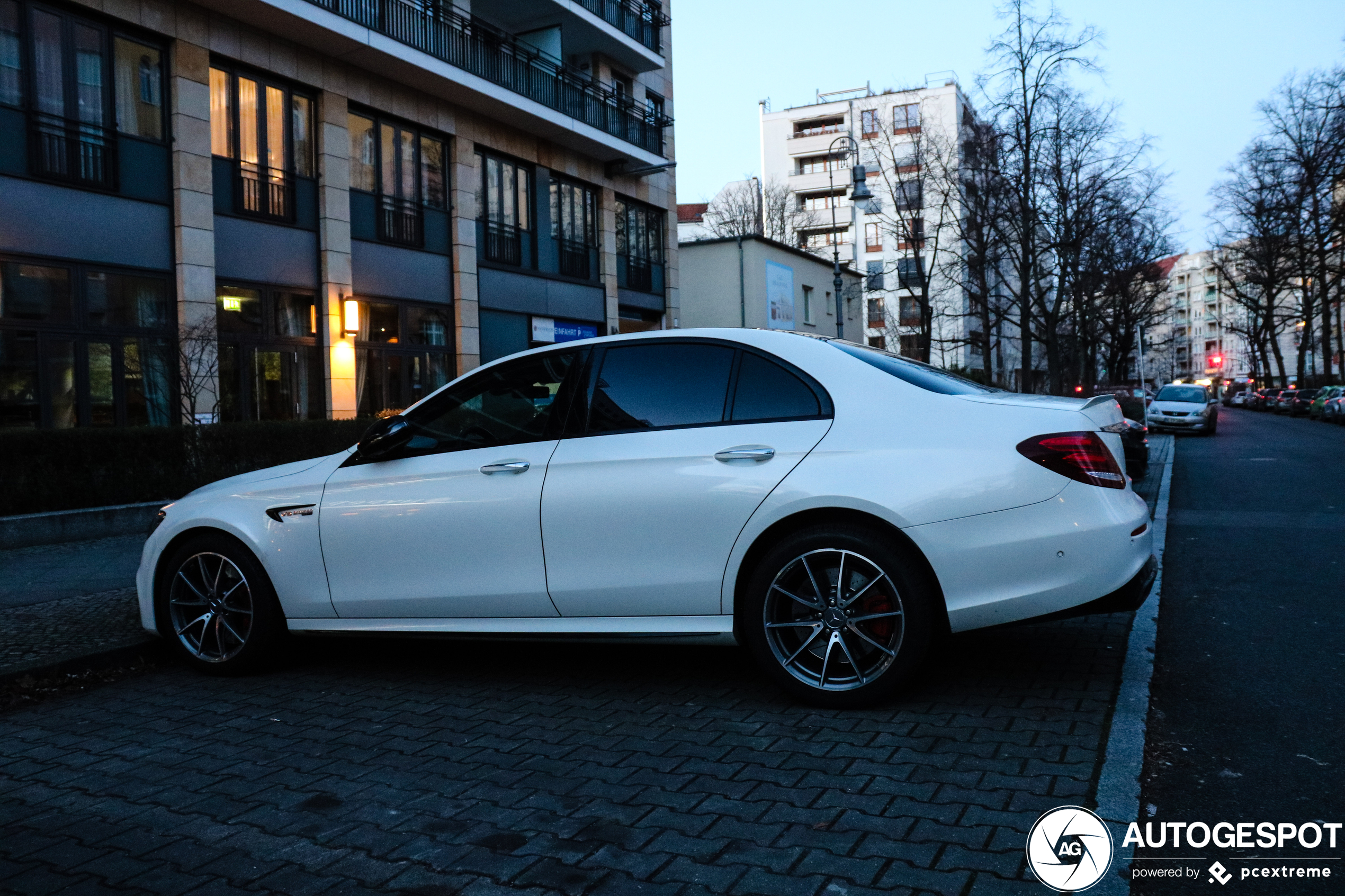 Mercedes-AMG E 63 S W213