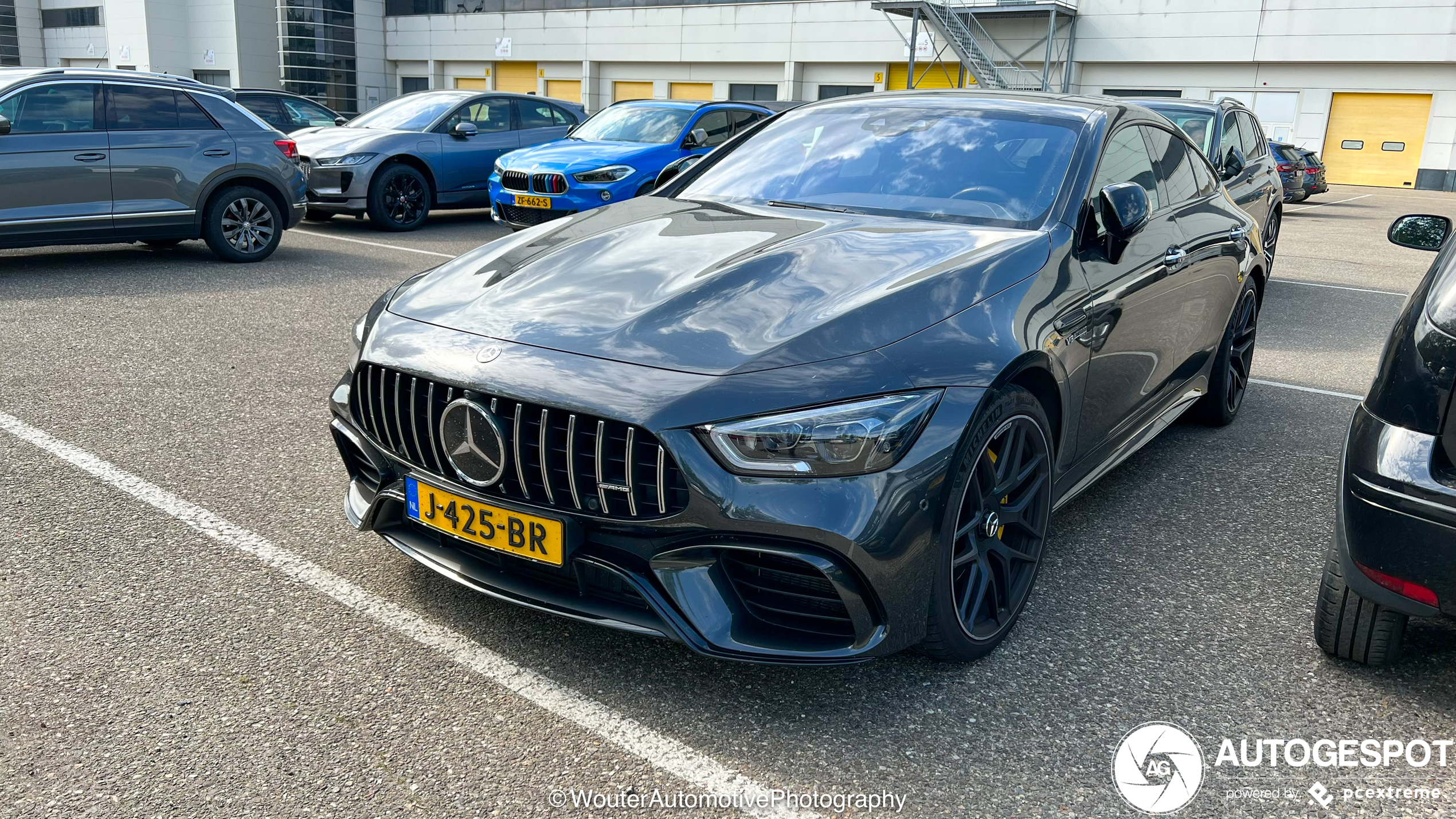 Mercedes-AMG GT 63 S X290