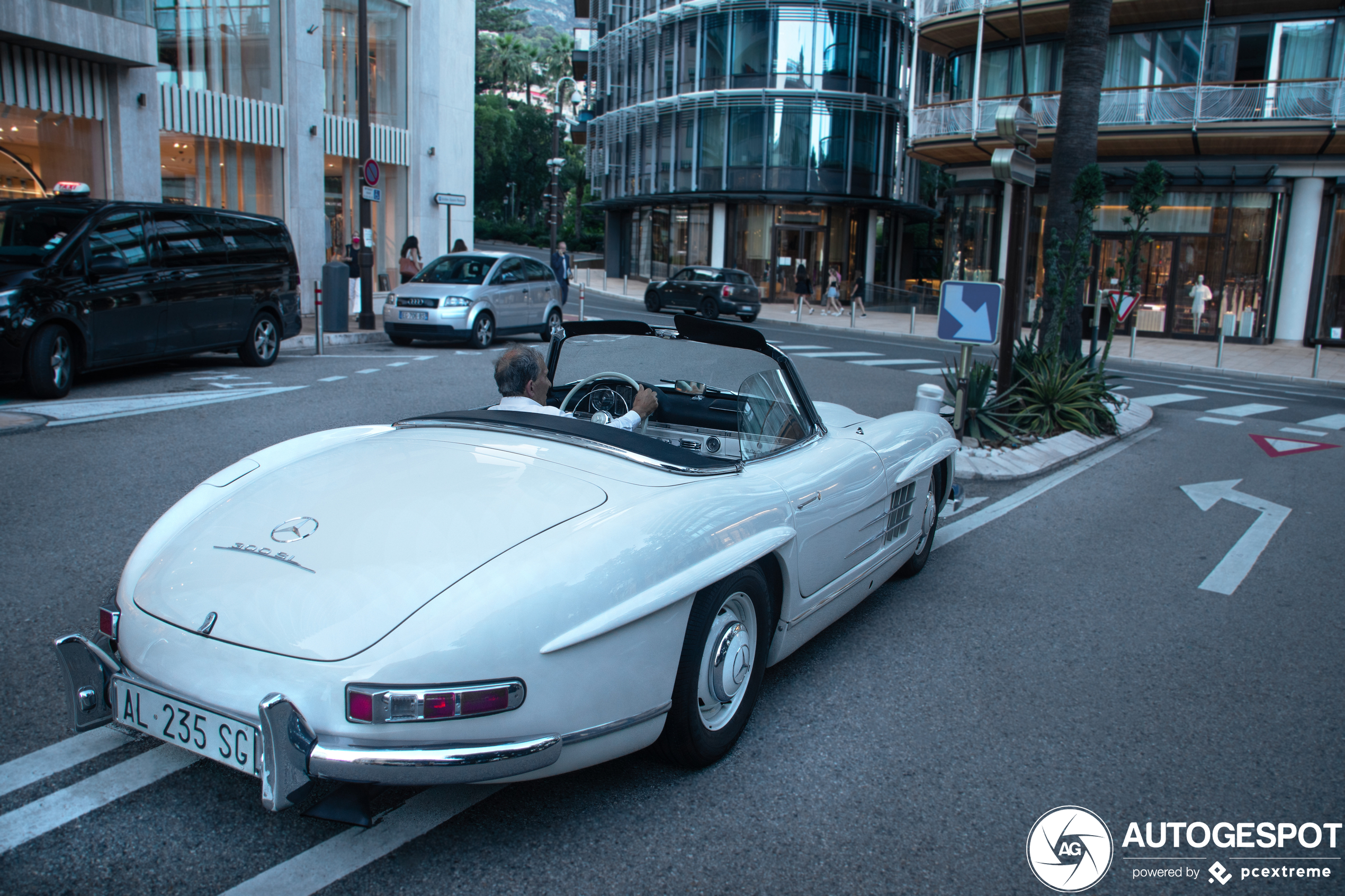 Mercedes-Benz 300SL Roadster