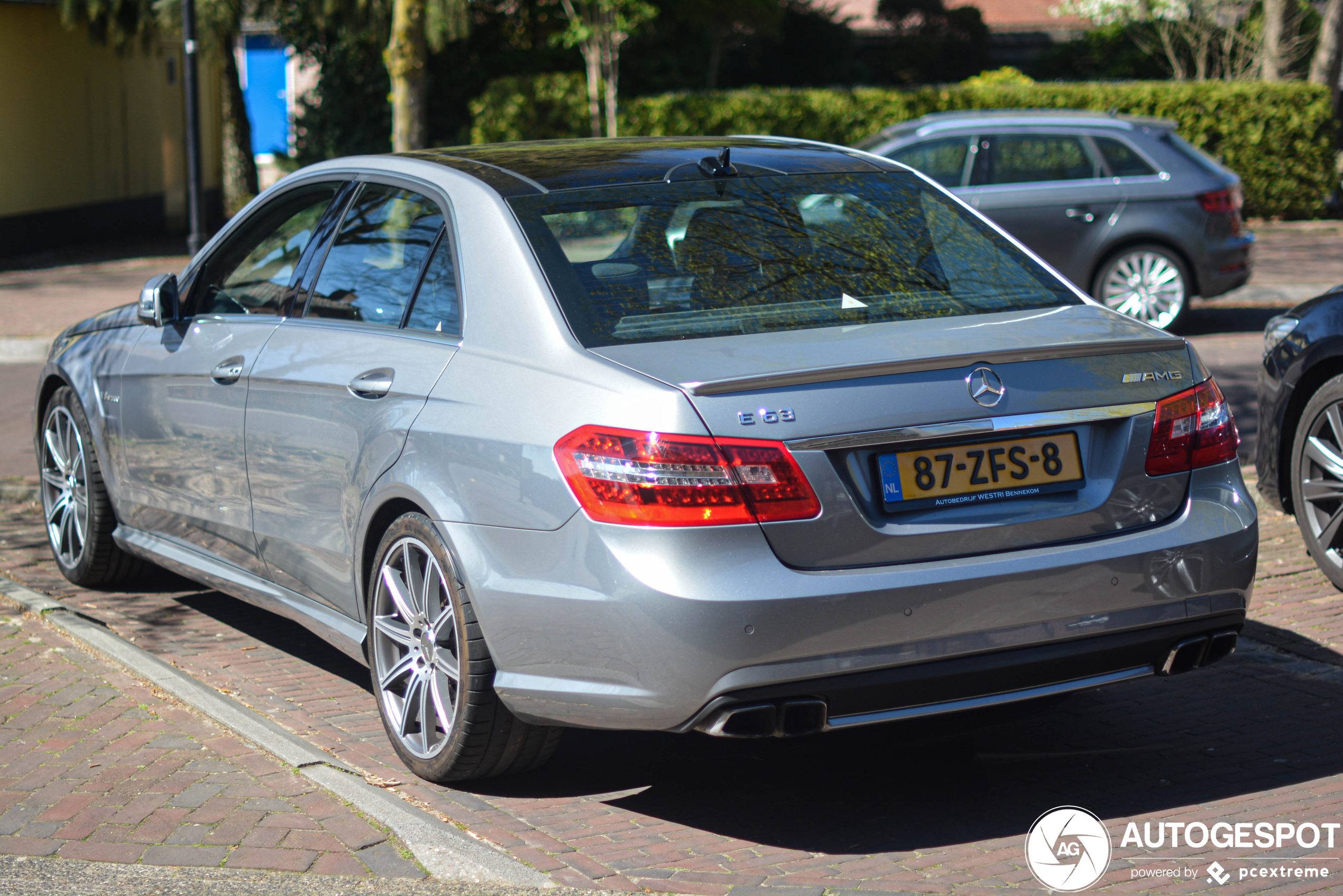 Mercedes-Benz E 63 AMG W212 V8 Biturbo