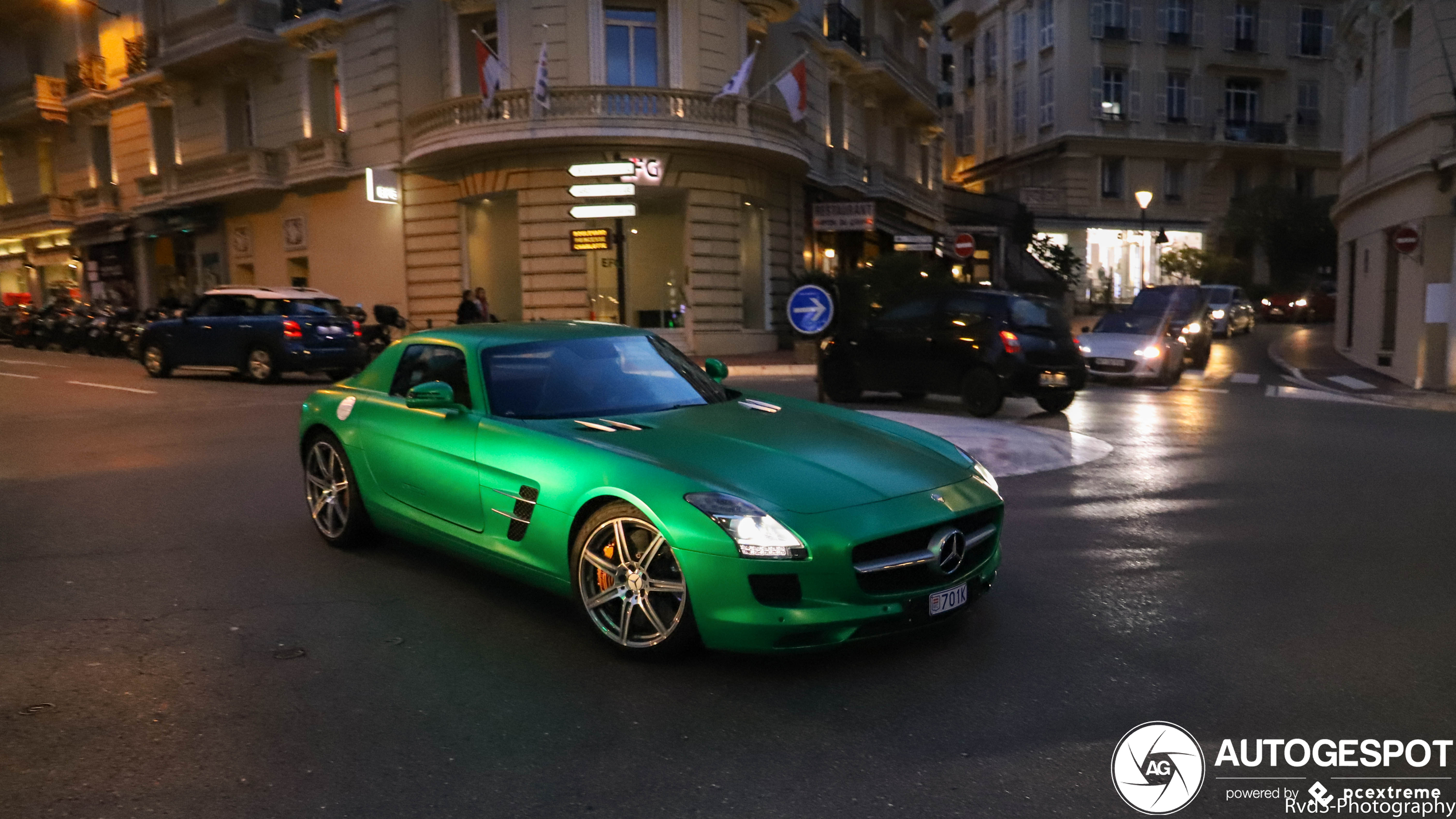 Mercedes-Benz SLS AMG