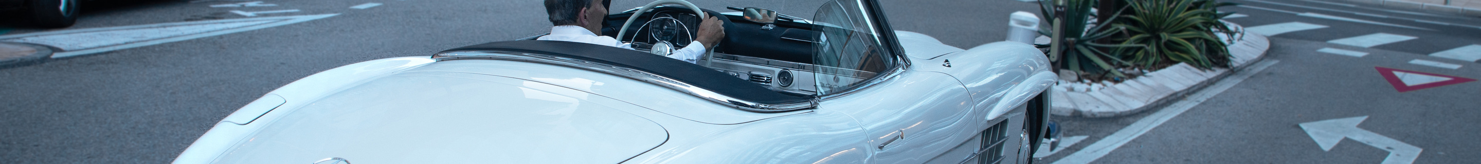 Mercedes-Benz 300SL Roadster