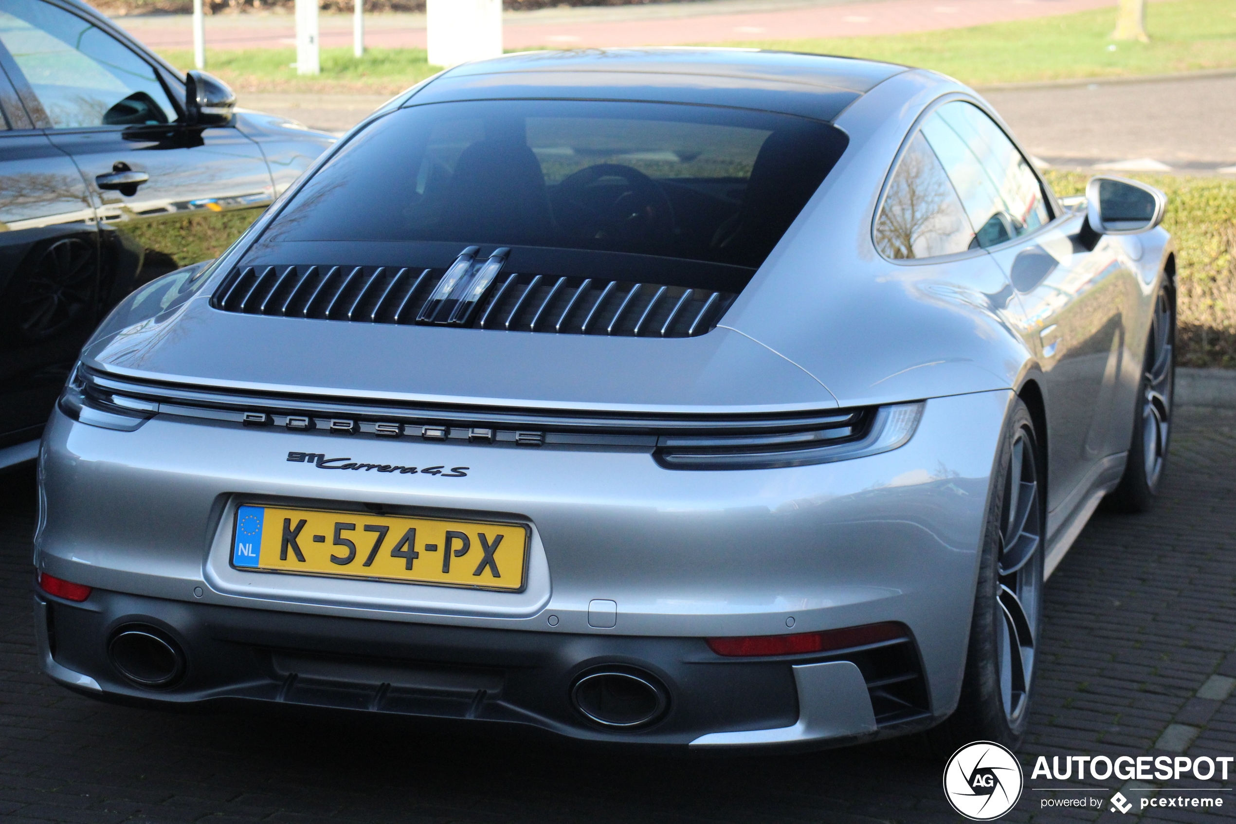 Porsche 992 Carrera 4S